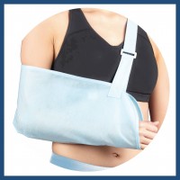 Medex Disposable Arm Sling (D-Ring) (E09a) - Large